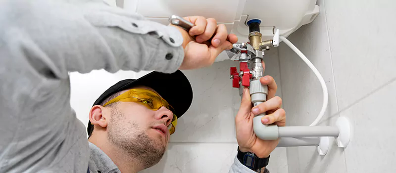 Fix Water Pipe Noises in Yorkville, Toronto