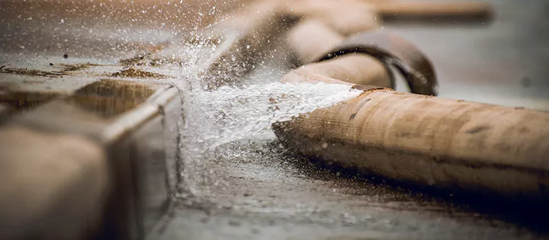 Fix Leaking Pipe in Yorkville, Toronto