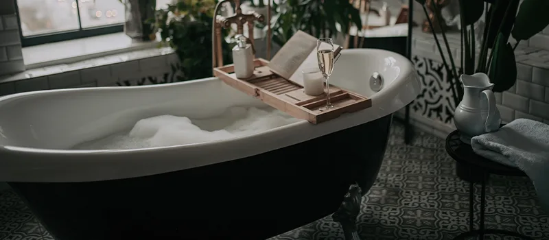 Full Bed Bathtub Replacement in Yorkville, Toronto