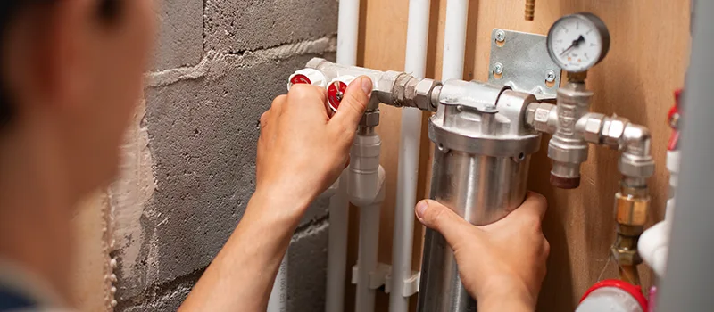 Plumbers to Fix Water Pressure Issues in House in Yorkville, Toronto