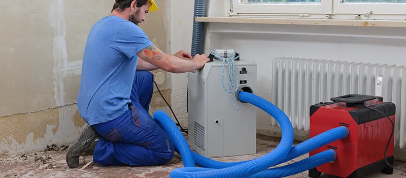 Bathroom Water Removal in Yorkville, Toronto